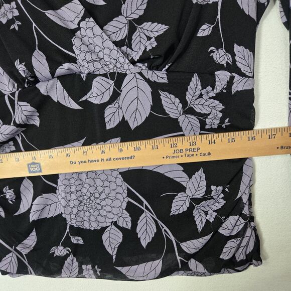VTG Worthington Babydoll Top XL Black Purple Floral Surplice Neck Ruched Sides - Picture 12 of 14